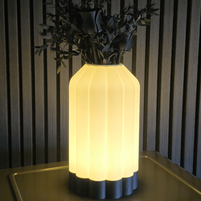 The Tulip Vase Lamp
