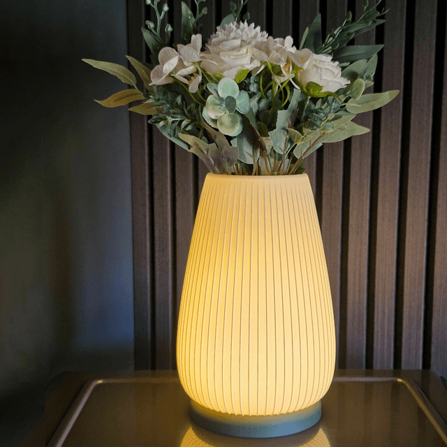 The Solis Vase Lamp
