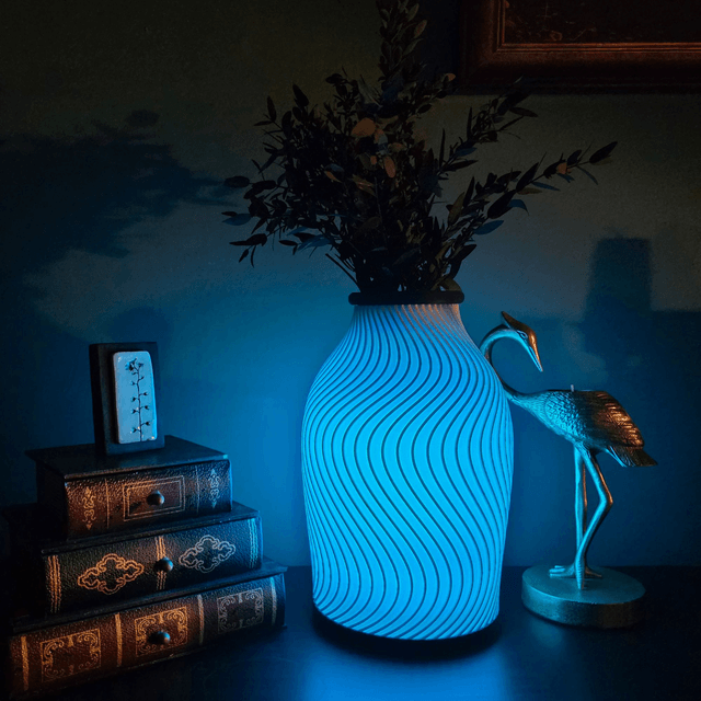 The Ripple Vase Lamp
